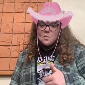 Meet your Posher, Maddie